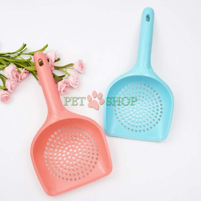 <p>Лопатка для кошачьего туалета &mdash; удобный и практичный аксессуар для ежедневной уборки лотка. Размеры&nbsp;25.5*11 cm.</p>