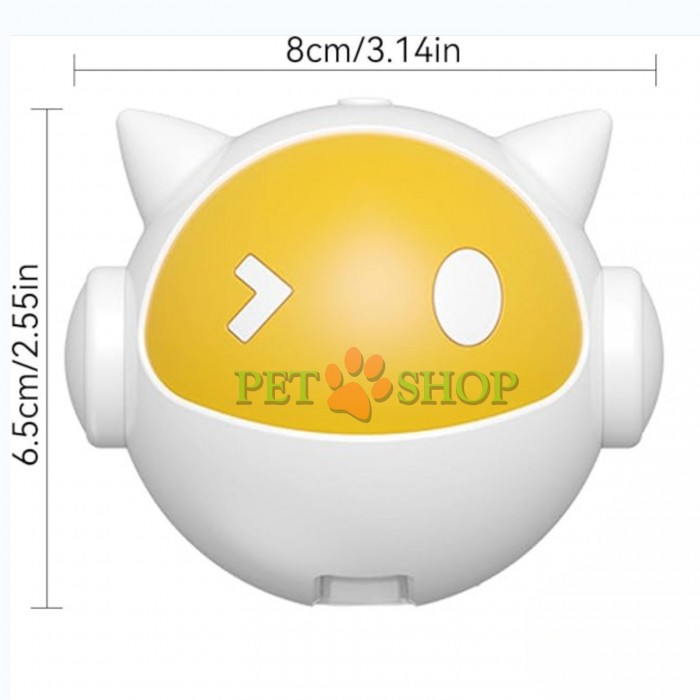 <p>Интерактивная игрушка-дразнилка в виде котика с пушистым мячиком на регулируемой веревке для кошек. Игрушка способствует поддержанию физической активности любимца и удовлетворяет охотничьи инстинкты питомца.&nbsp;<strong>Батарейки в комплект не входят.</strong></p>