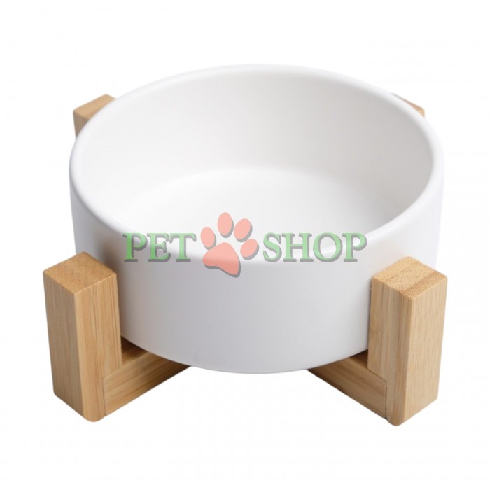 <p>Bol ceramic antiderapant cu suport din bambus &mdash; un accesoriu elegant și practic pentru hrănirea confortabilă a pisicilor și c&acirc;inilor de talie mică.</p>